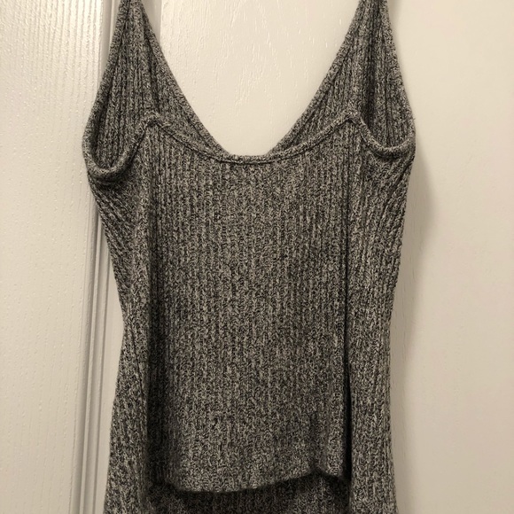 Brandi Melville crop tank - Picture 4 of 4